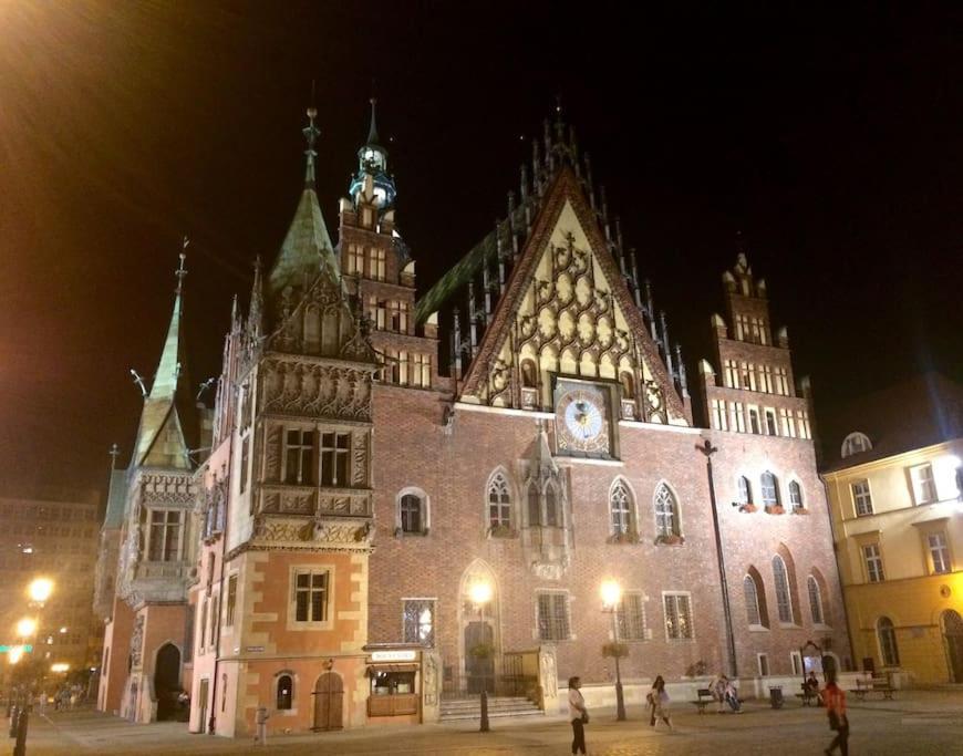 4 Pokoje - 86 M2 - 300 M Od Rynku Wrocław Zewnętrze zdjęcie